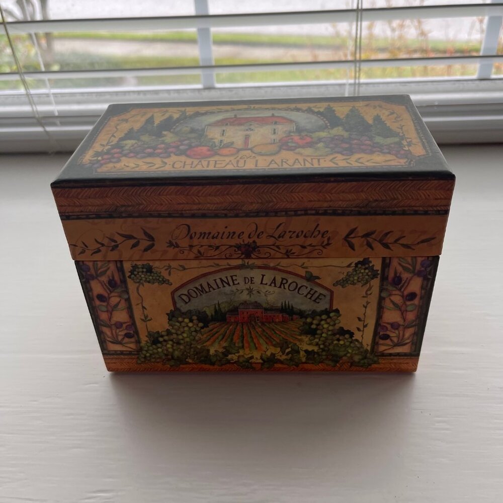 New Brownlow Gifts Chateau Vineyards Recipe Box and Cards